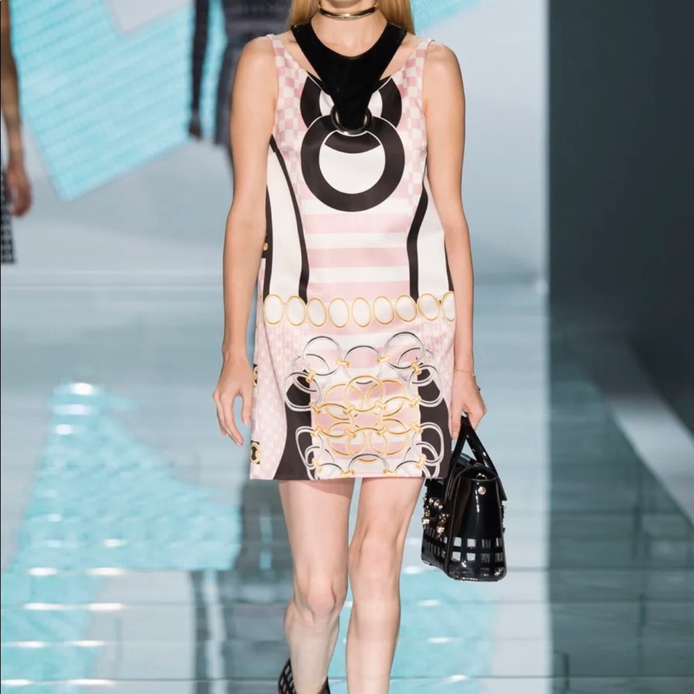 Gianni Versace Runway Dress 38 2 S/S 2015 look #13